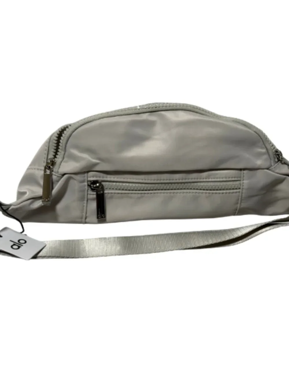 Alo Yoga Belt Bag Light Silver Crossbody Fanny Pack NWT Multi Pocket - Picture 7 of 7